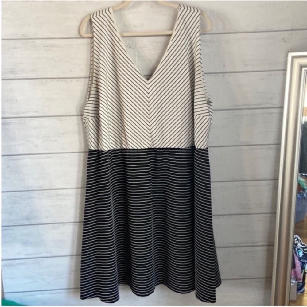 LOFT mixes stripes Flare Dress